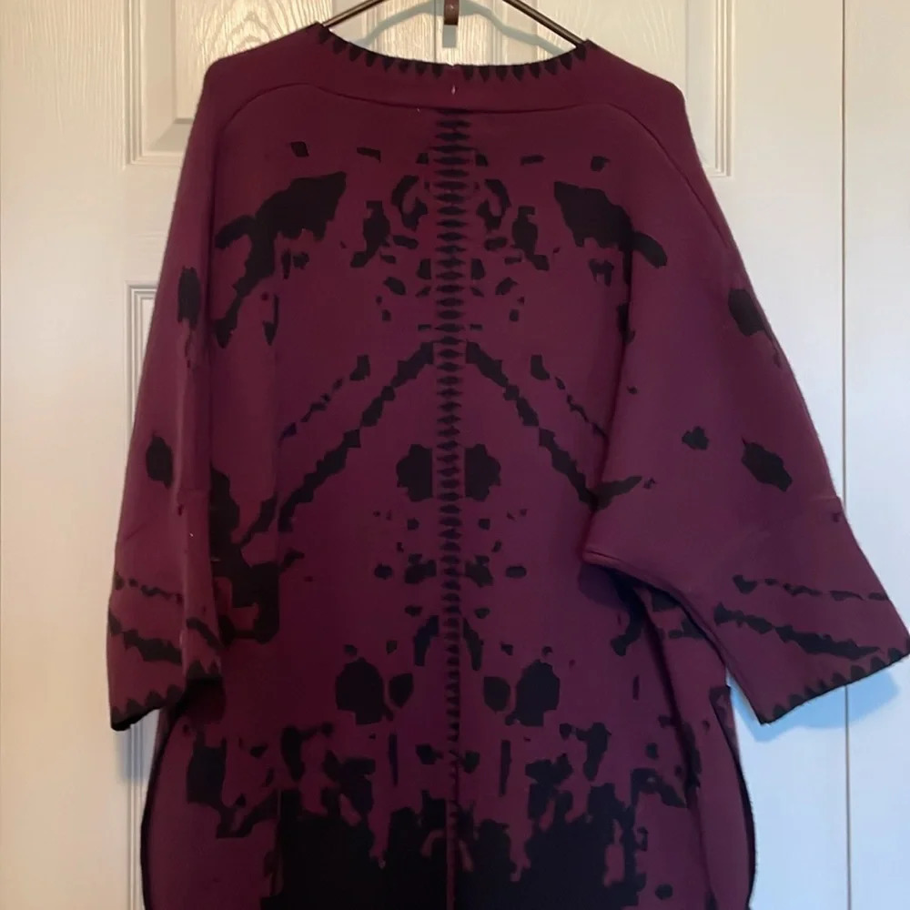 Simply couture sweater M/L cardigan coat front pocket 3/4 sleeves abstract print